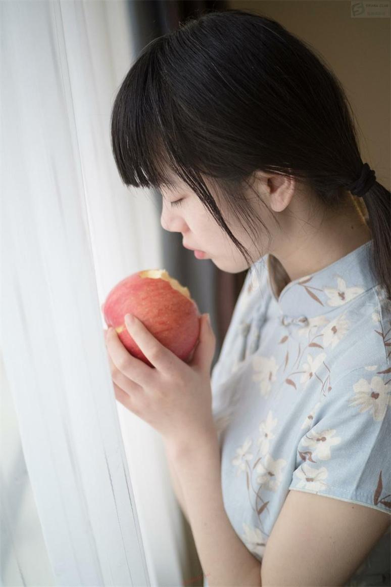 西尔酱双马尾汉服腰的美图分享，让你感受中国的古典美学。-51acg