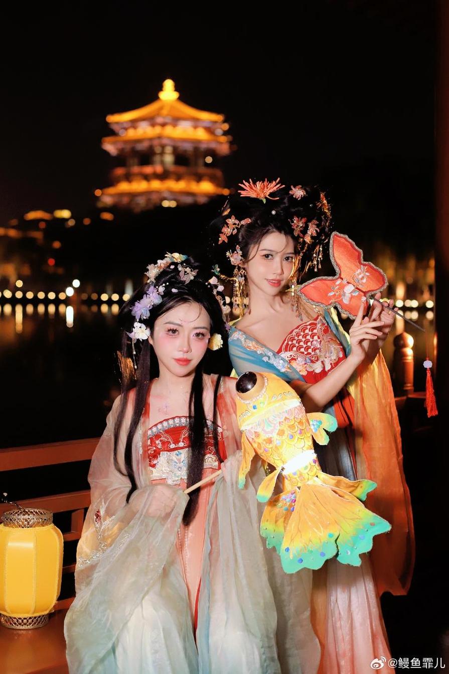 看鳗鱼霏儿cos公孙离的好方法，那就是收藏这个作品套-51acg
