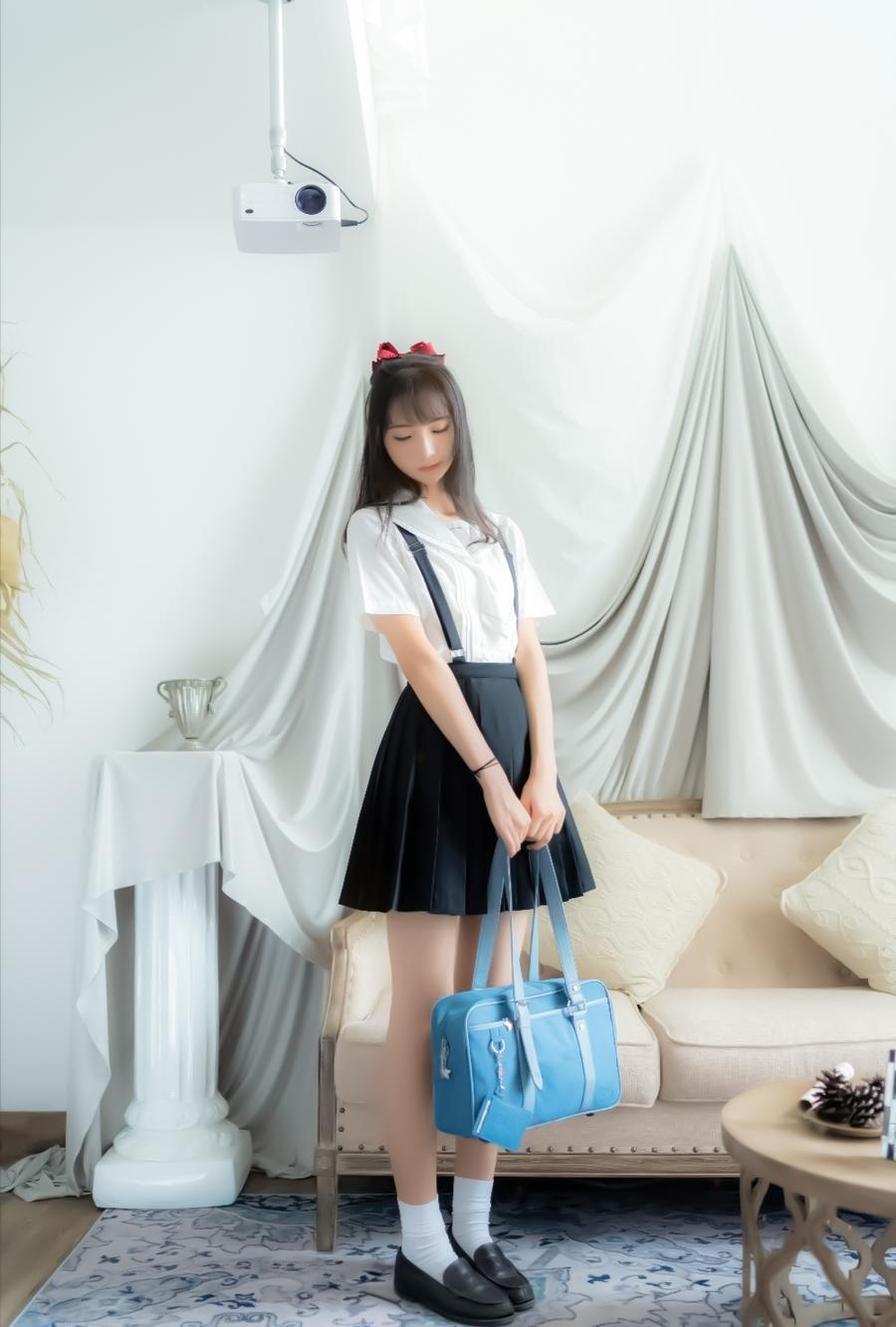 神仙级的摄影技艺！探秘西呱呀呀呀32的原图照片，感受她的创意和独到之处。-51acg