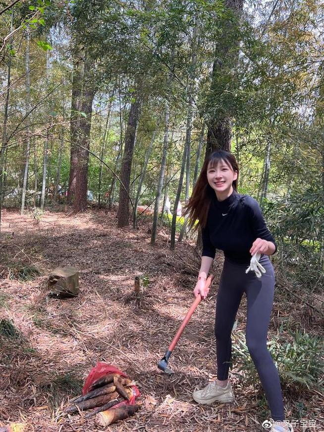 美不胜收主播叉子宝宝自拍照片，每一张都值得收藏-51acg