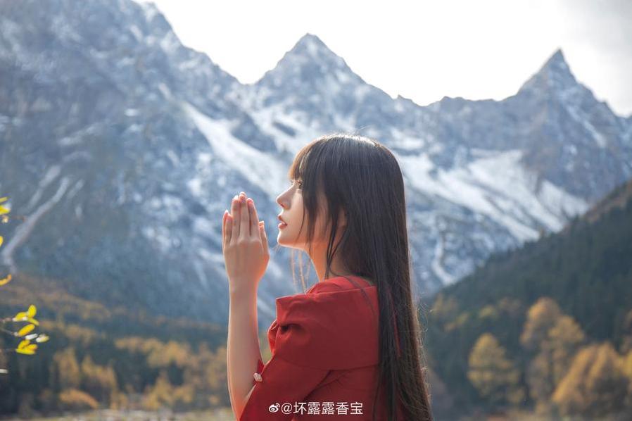 喵露露莉莉娅的最新cos作品分享-51acg