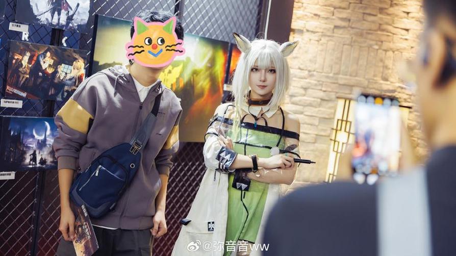 弥音音ww微博cosplay套图放送，让你感受到coser的无限魅力-51acg