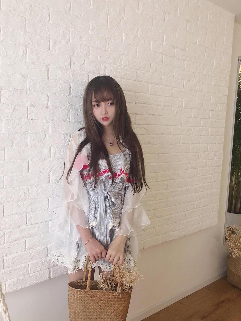 万人疯狂的coser，过期米线作品cos照图包更新-51acg