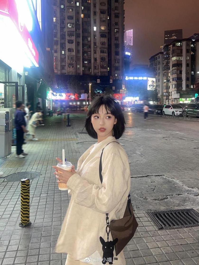 舞小喵地狱火：绝美舞姬的镜头图片-51acg