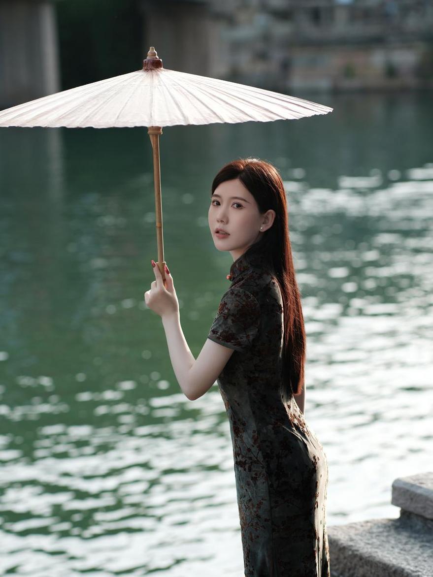 一站式cos图包服务！chloe霏霏网盘资源原图供应中-51acg