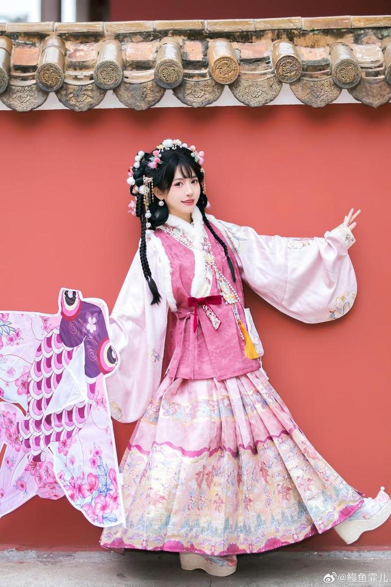 鳗鱼霏儿王昭君凤凰于飞cosplay超神仙，图片曝光-51acg